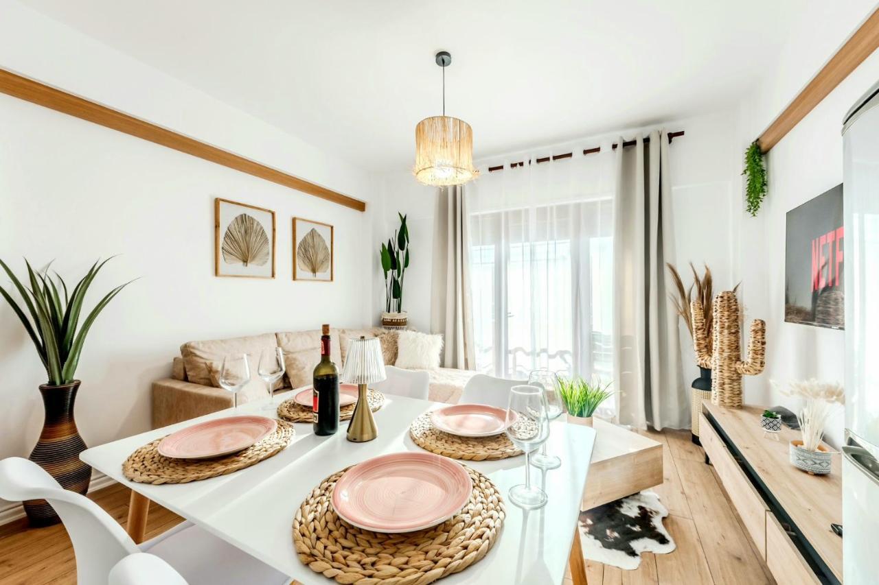 Sophie Waterfront Central Дуррес Екстер'єр фото